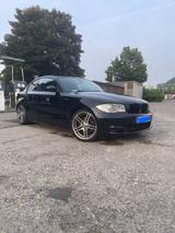 BMW E82 120d LCI - BMW mit Diesel-Antrieb: Coupe, Sitzheizung, 1.8