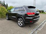 Jeep Grand Cherokee 3.0l V6 Overland *Xenon*ACC*Pano* - Jeep Grand Cherokee: Schwarz