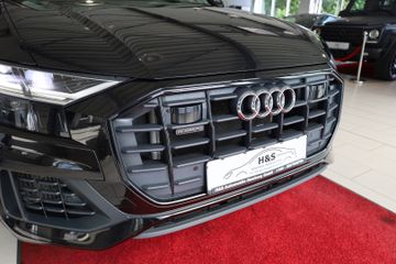 Audi Q8 - 10