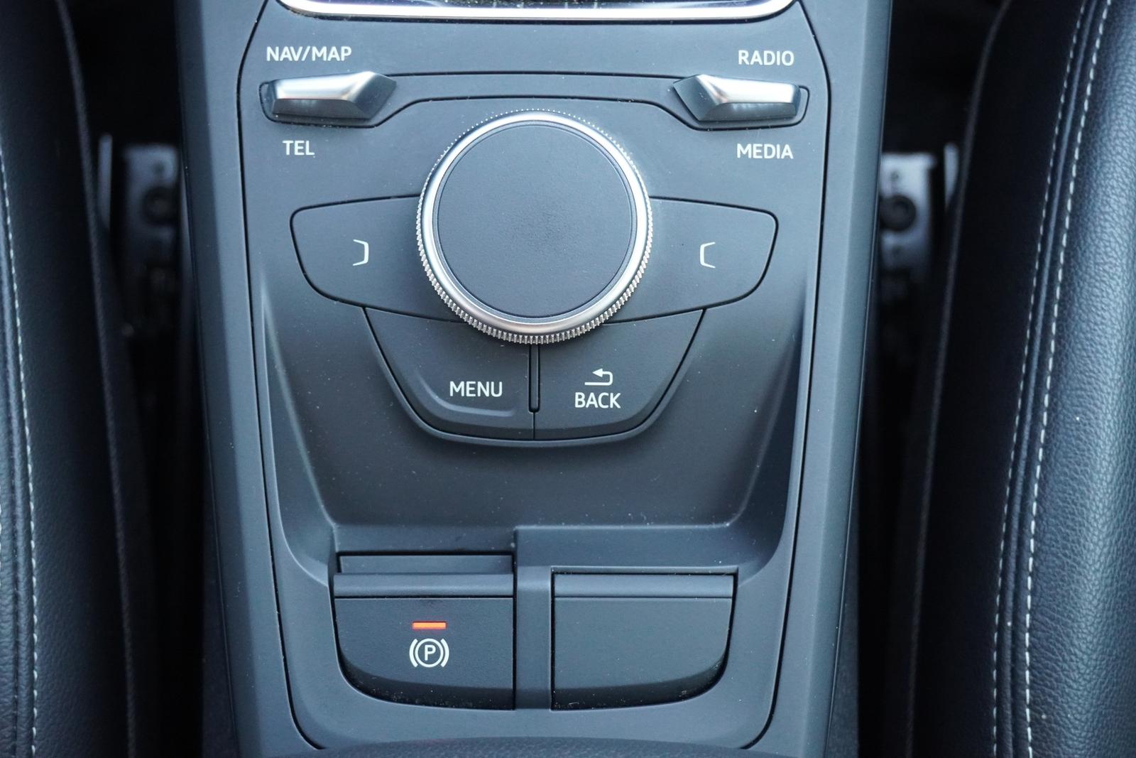 Audi Q2 1.5 TFSI S-Line sport S-Tronic LED Navi AHK