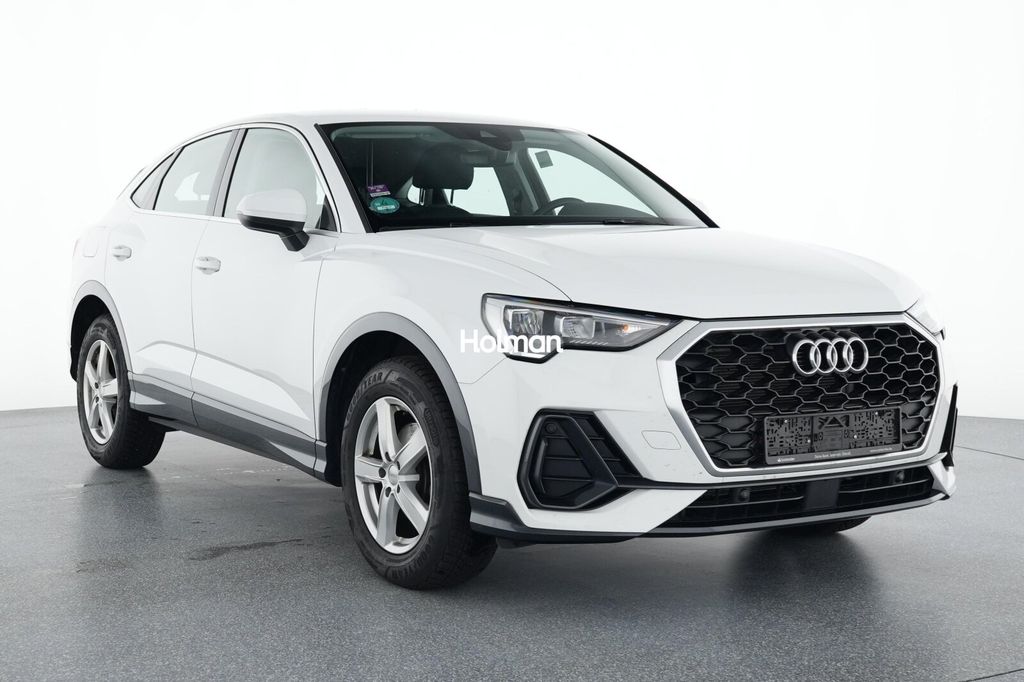 Image of Audi Q3