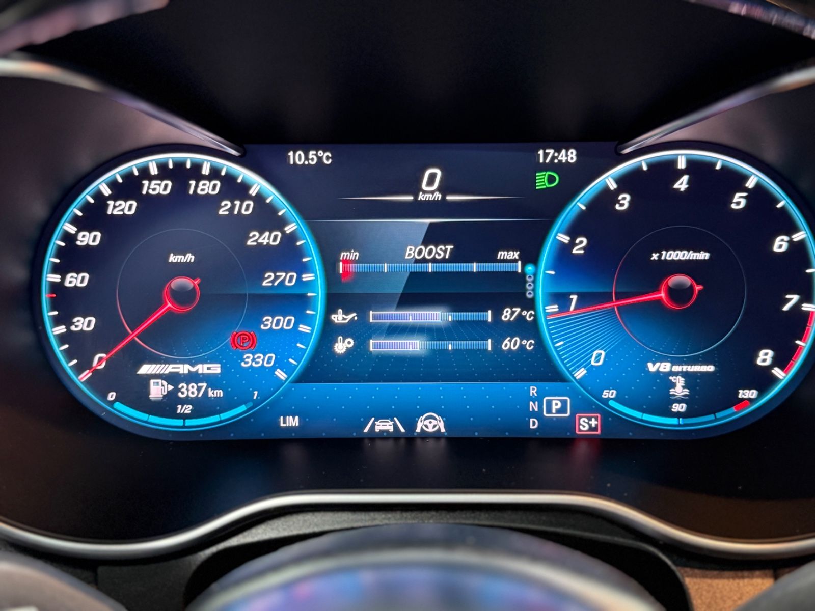 Fahrzeugabbildung Mercedes-Benz GLC 63 S AMG|BURMESTER|PANO|FACELIFT|CARBON|