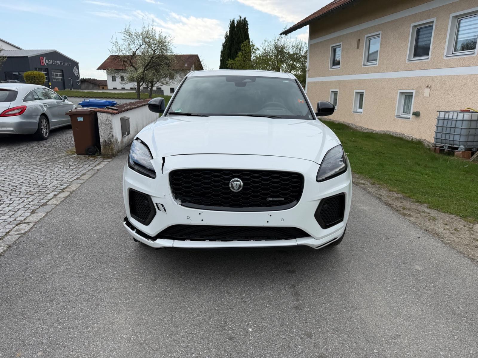 Jaguar E-Pace E-PACEMILD-HYBRID R-Dynamic SE AWD
