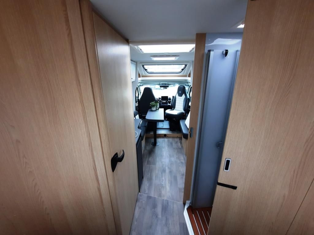 Fahrzeugabbildung Sunlight T 69LC Adventure Edition Verfüg./Sparen Sie 6.48