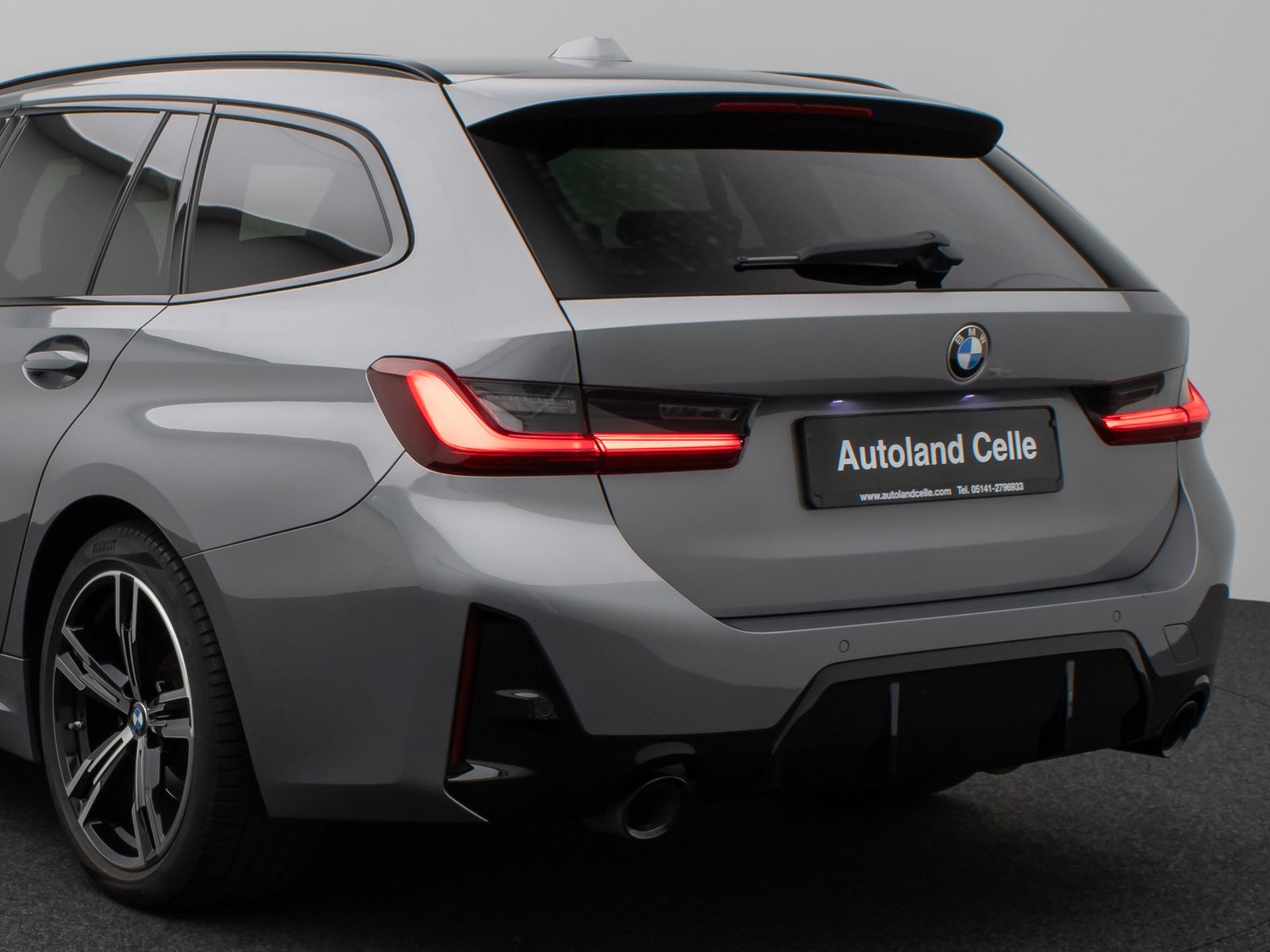 Fahrzeugabbildung BMW 320d  xD M Sport Panorama DAB HiFi PDC AHK Alarm