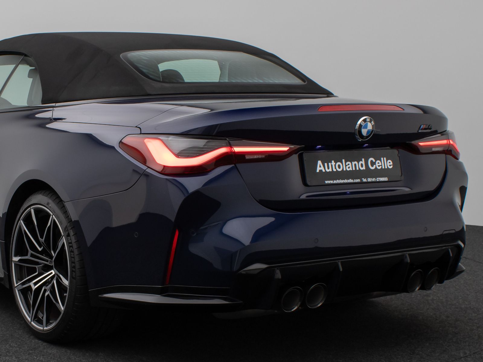 Fahrzeugabbildung BMW M4 Competition M xD Cabrio Kamera Laser HUD H/K