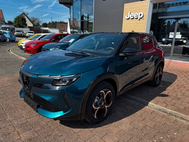 Alfa Romeo Junior 1.2 Speciale Automatik Navi LED Sitzhzg.