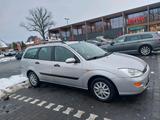 Ford Focus Kombi 5-türig - Ford Focus aus 2000 mit Diesel-Antrieb
