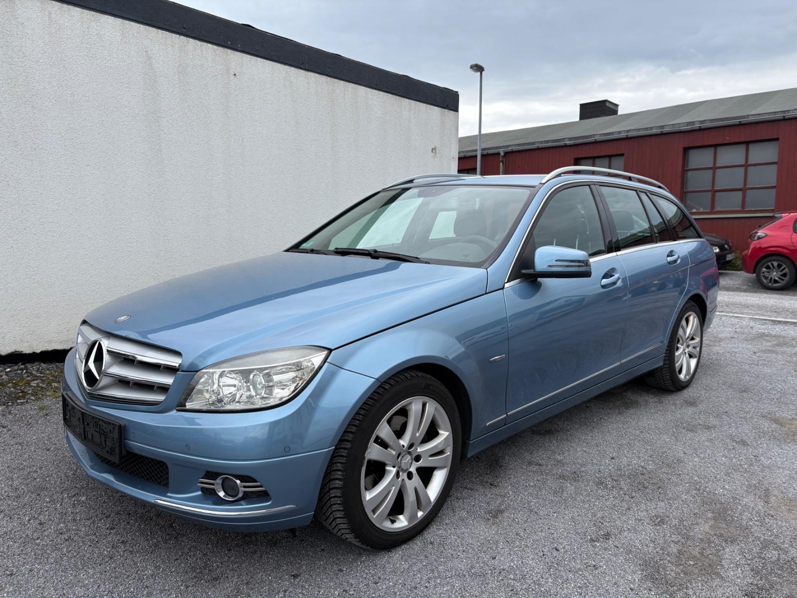 Mercedes-Benz C 220 T CDI Blueefficiency T-Modell *AHK* Autom*