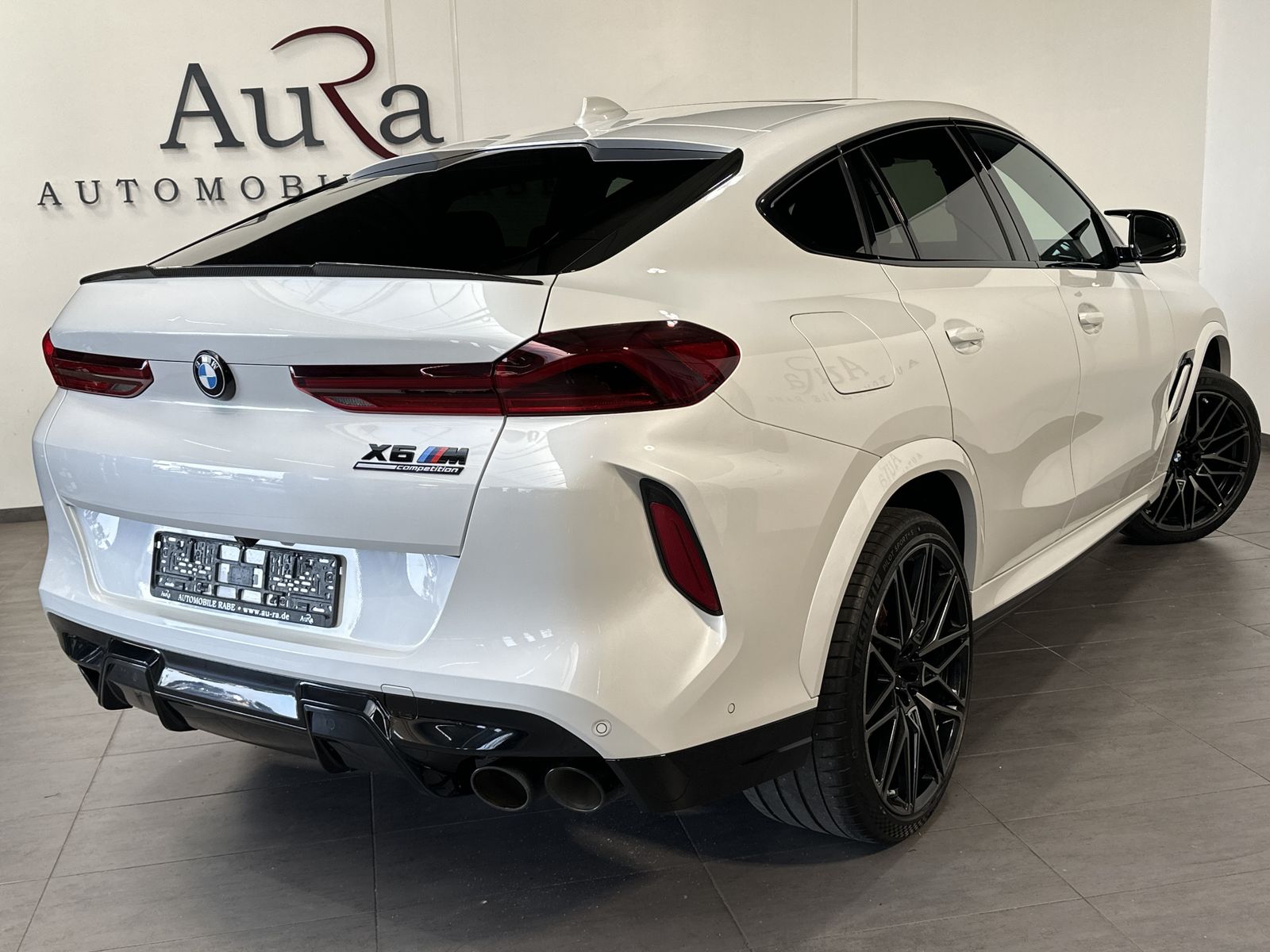 Fahrzeugabbildung BMW X6 M Competition NAV+LASER+360°+AHK+B&W+PANORAMA
