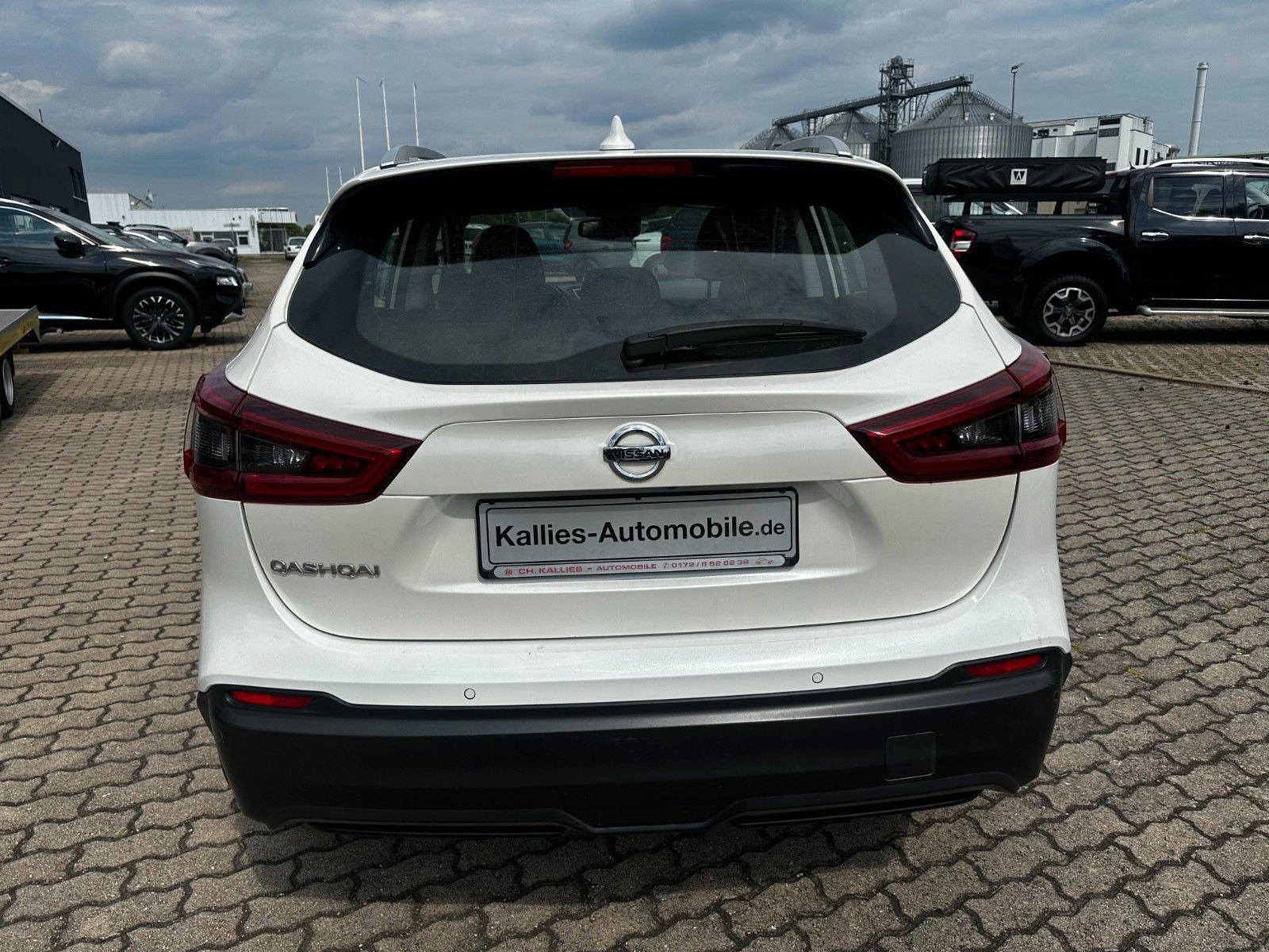 Fahrzeugabbildung Nissan Qashqai Navi/Klimaaut/ Alu / Kamera