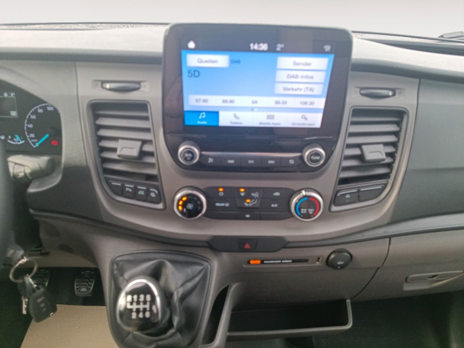 Fahrzeugabbildung LMC Innovan 590 New Edition *Bi-Xenon*ACC*Markise