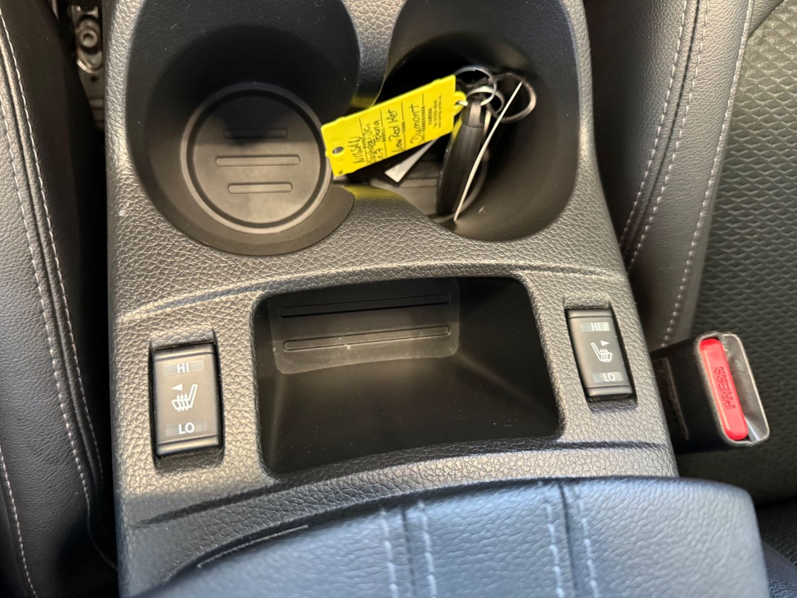 Fahrzeugabbildung Nissan Qashqai Tekna 4x4 - BOSE, 360°, BFS