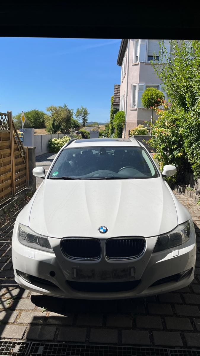 BMW 320, 2011
