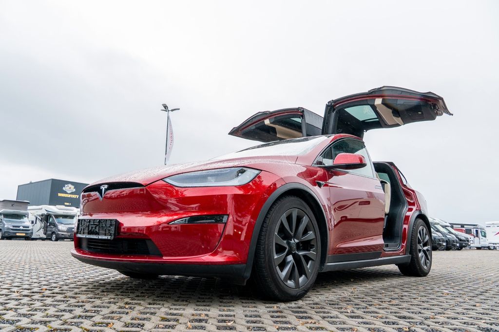 Image of Tesla Model X