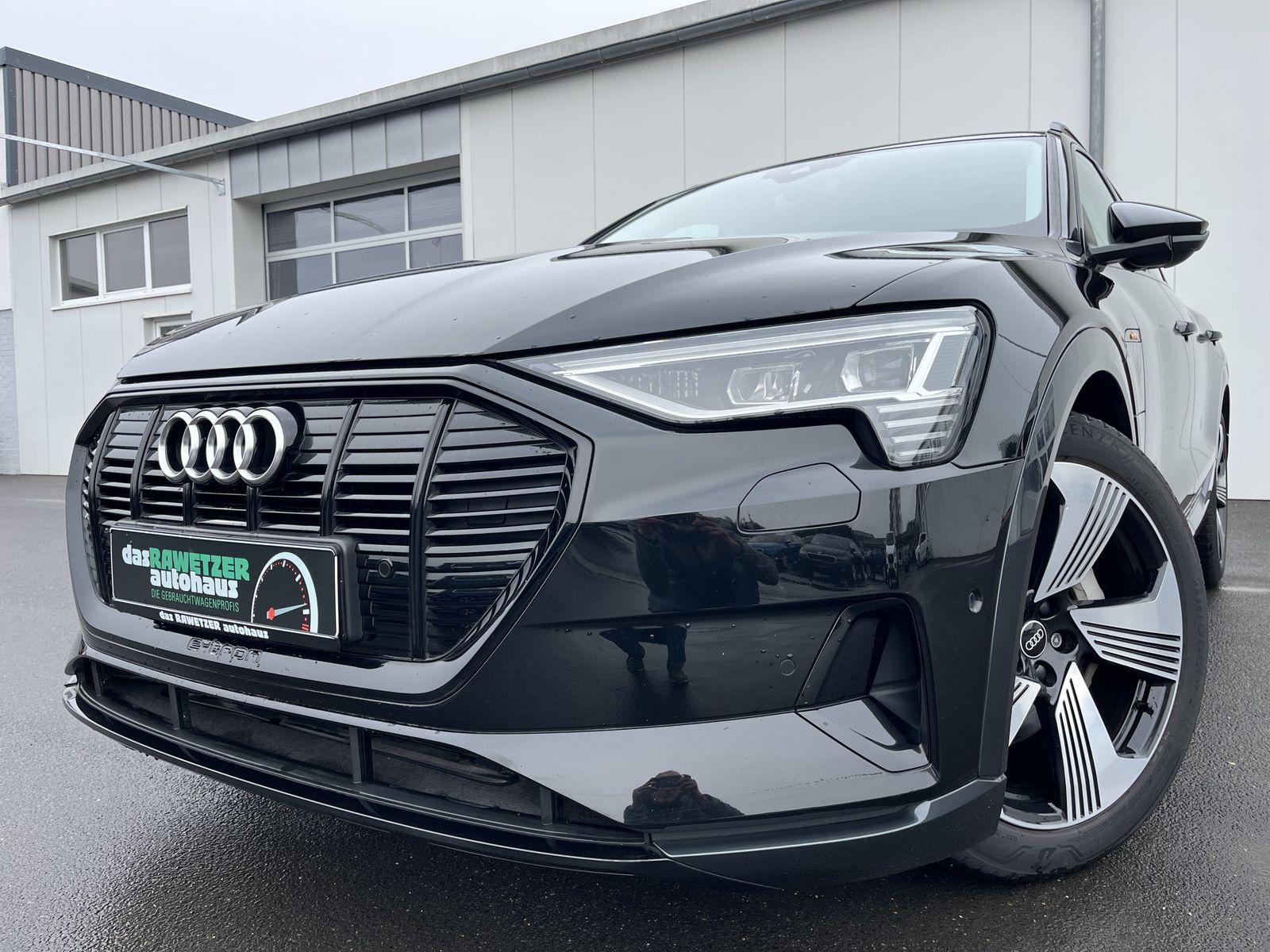 AUDI e-tron 55 Advanced 21Zoll Optikpaket PANO HeadUp