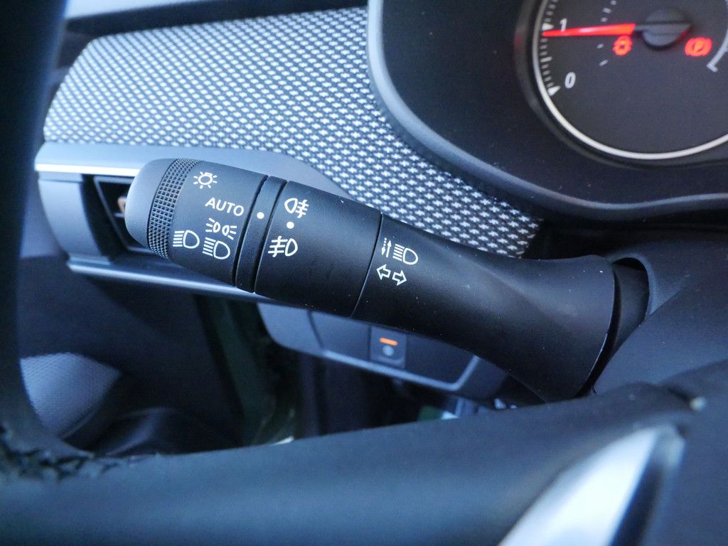 Fahrzeugabbildung Dacia Sandero Stepway Expression TCe 90