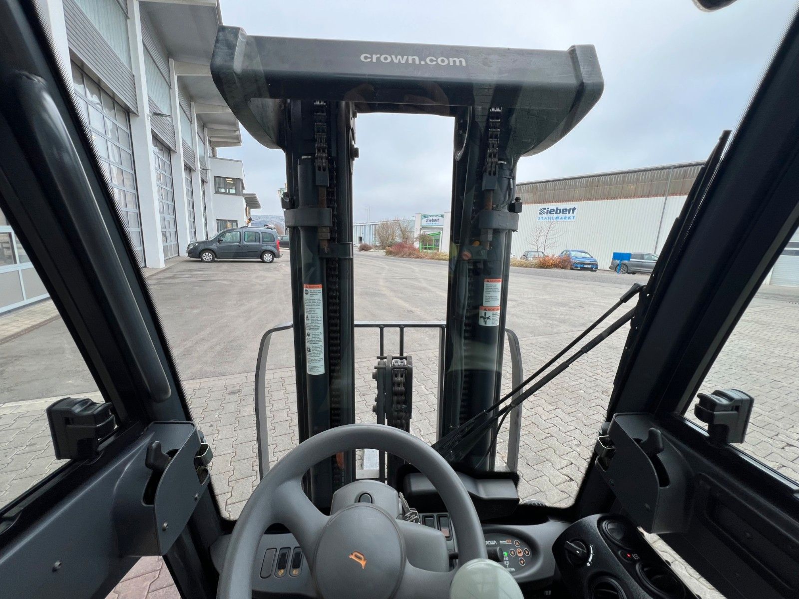 Fahrzeugabbildung Crown SCT6020-1.3 /Triplex: 4.30m / SS / 2.090h!