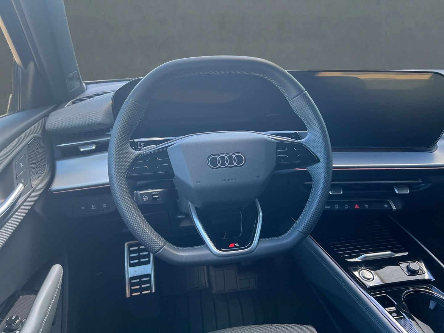 Q3 2.0 TDI Neues Modell Sportpaket Navi Digitale