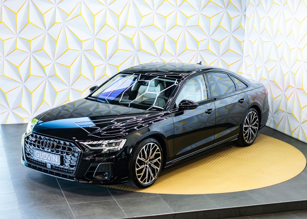 Audi S8