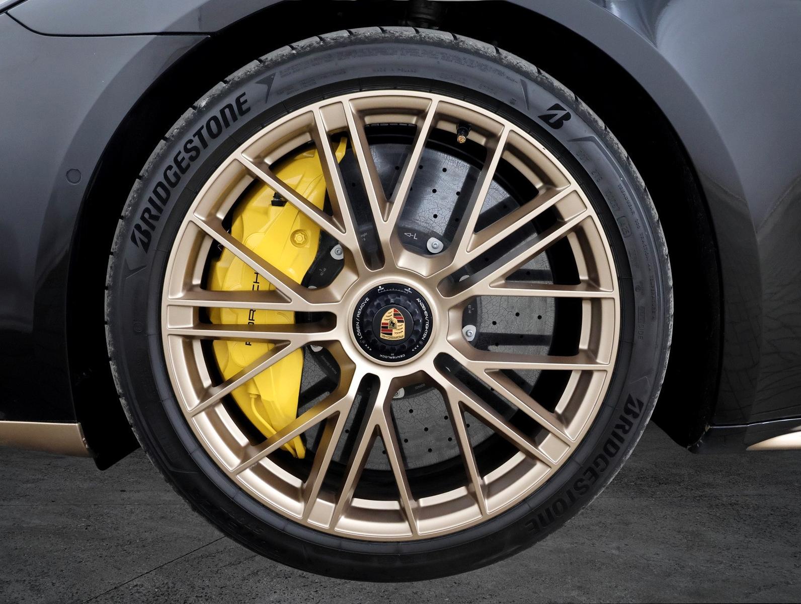 Porsche Panamera GTS / 140 000€ netto!