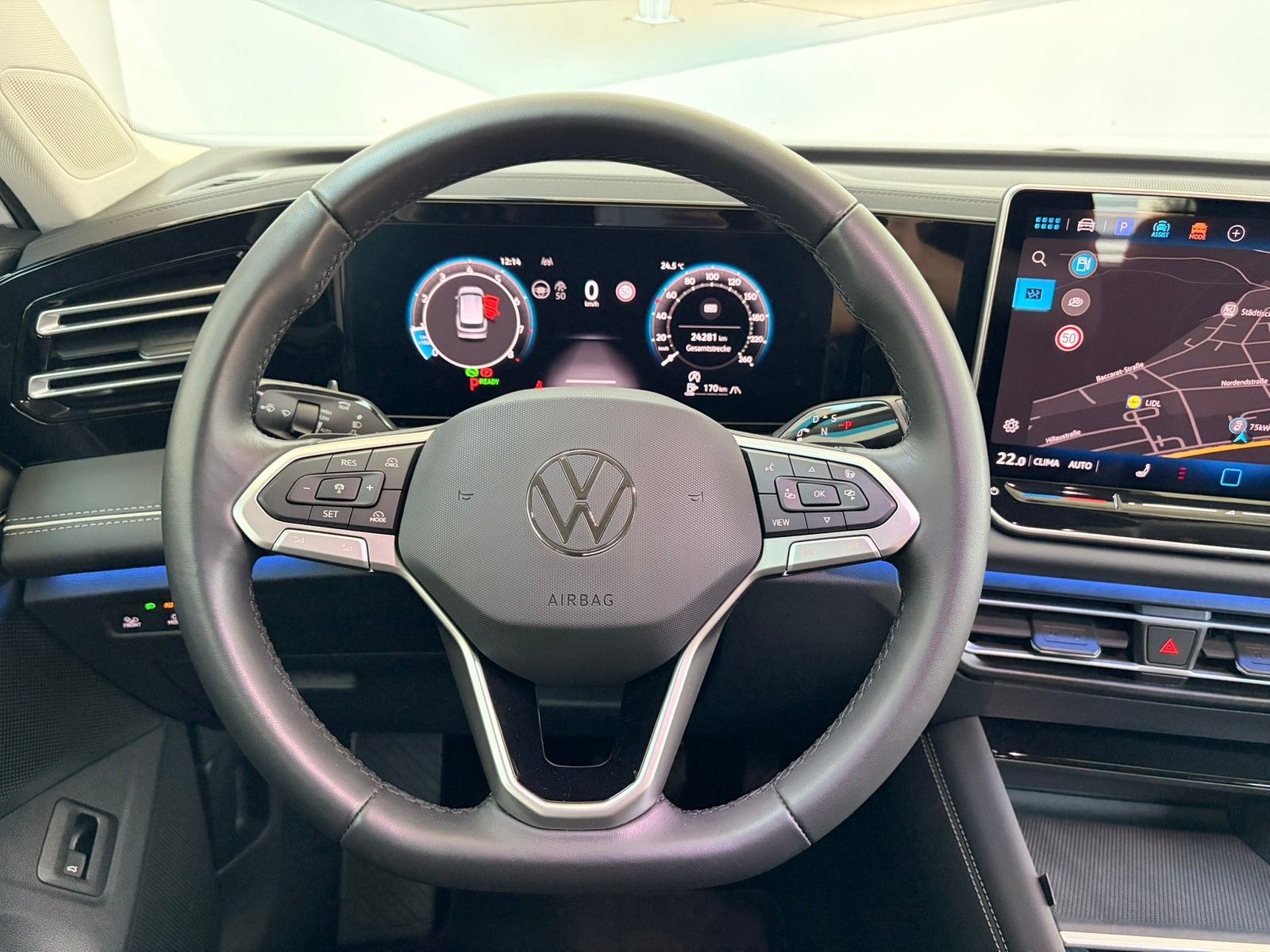 Fahrzeugabbildung Volkswagen Tiguan Elegance 1.5 eTSI DSG +ACC +IQ.Light +AHK