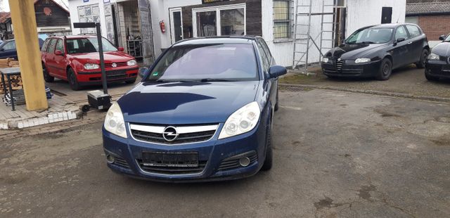 Opel Signum Edition 1.9 CDTI 88kW