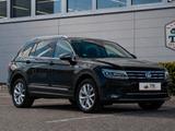Volkswagen Tiguan Allspace Highline AHK*PANO*ACC - scheckheftgepflegte VW Tiguan Allspace
