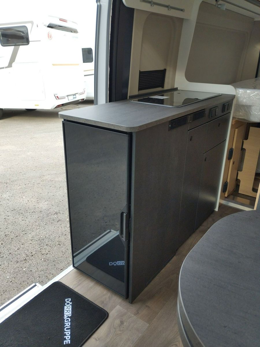 Fahrzeugabbildung Sunlight Adventure Cliff 640 Automatik, Dörr Edition, LT