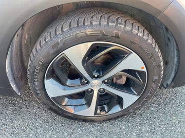 Hyundai TUCSON - 11