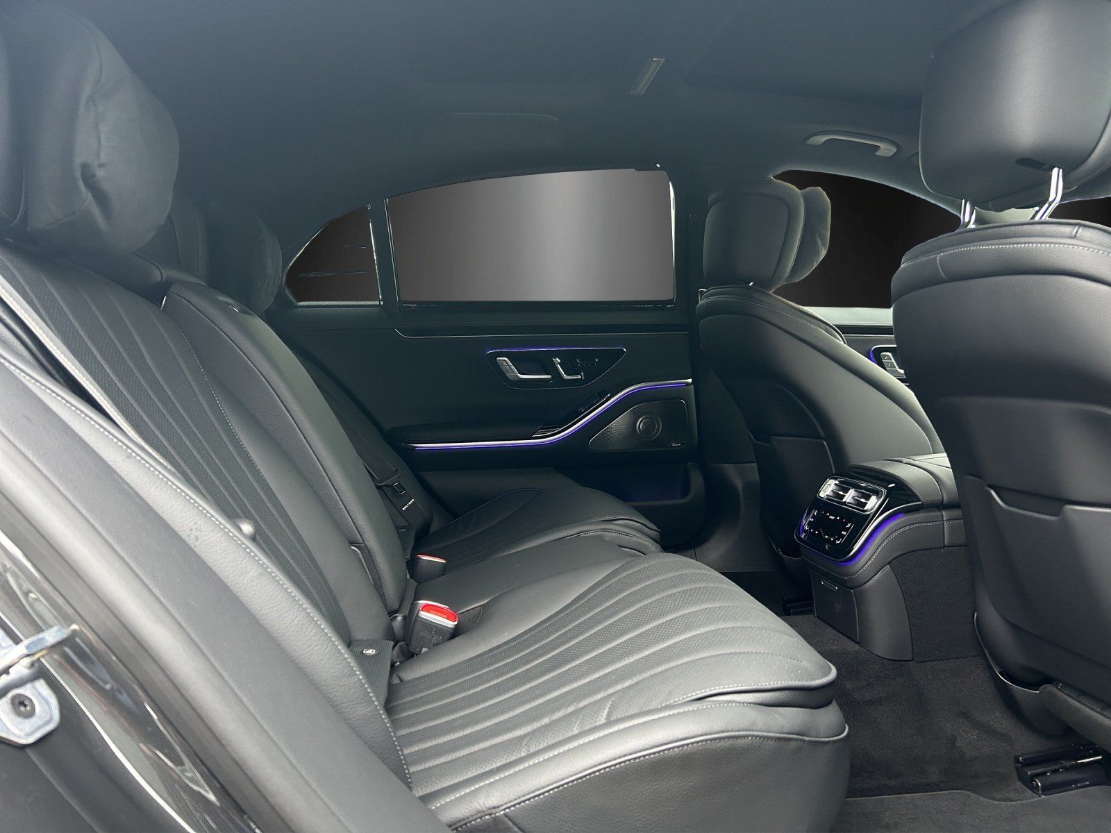 Fahrzeugabbildung Mercedes-Benz S 350 d 4M lang AMG Standhzg PANO Burme 20" 360°