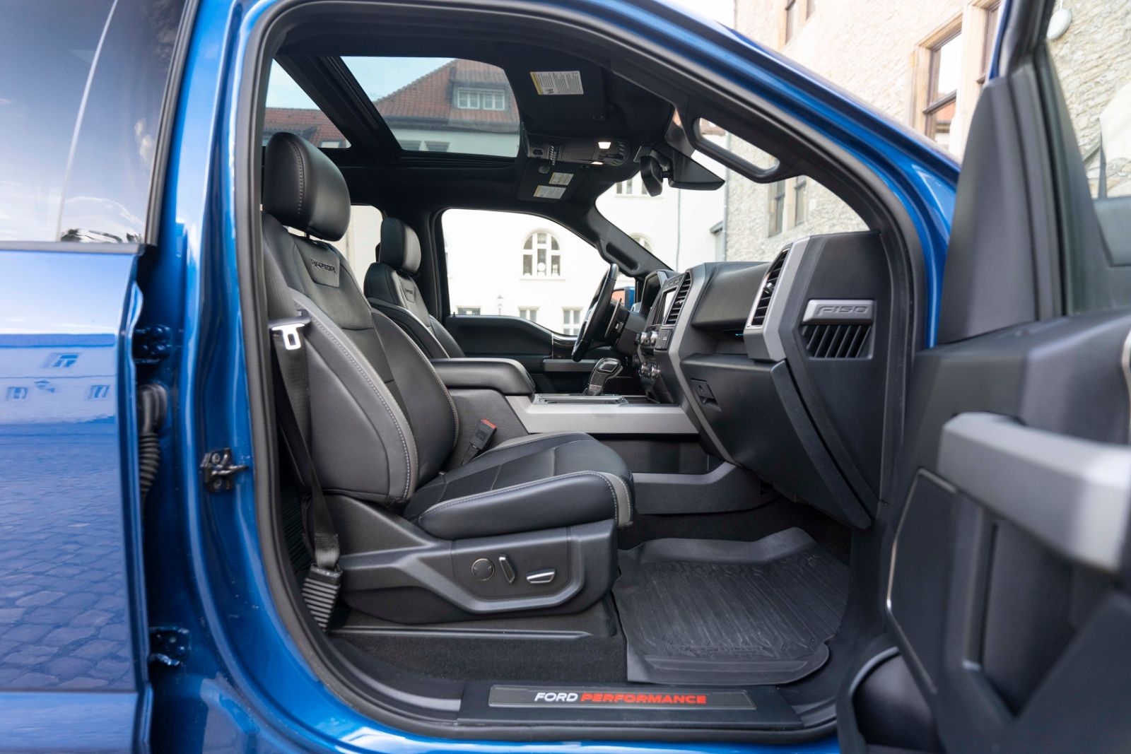 Fahrzeugabbildung Ford F 150 Raptor 3,5L 4x4 B&O 360° ACC TOTW AHK M+S