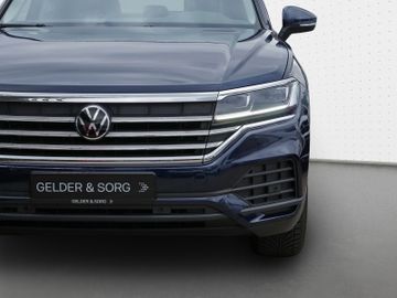 Volkswagen Touareg - 12