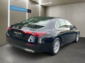 Mercedes E 200 - 4
