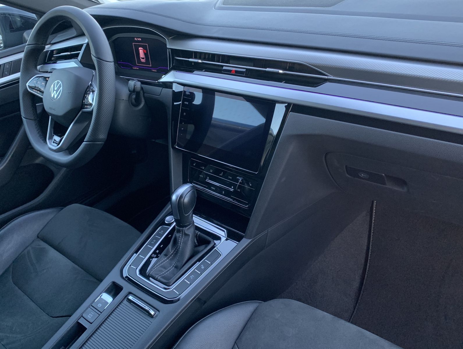 Fahrzeugabbildung Volkswagen Arteon Shooting Brake 2.0 TDI*R-Line*4Motion*AHK