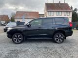Toyota Land Cruiser 2.8 D 2Hand AHK AUTOMATIK LED - schwarze Toyota Land Cruiser