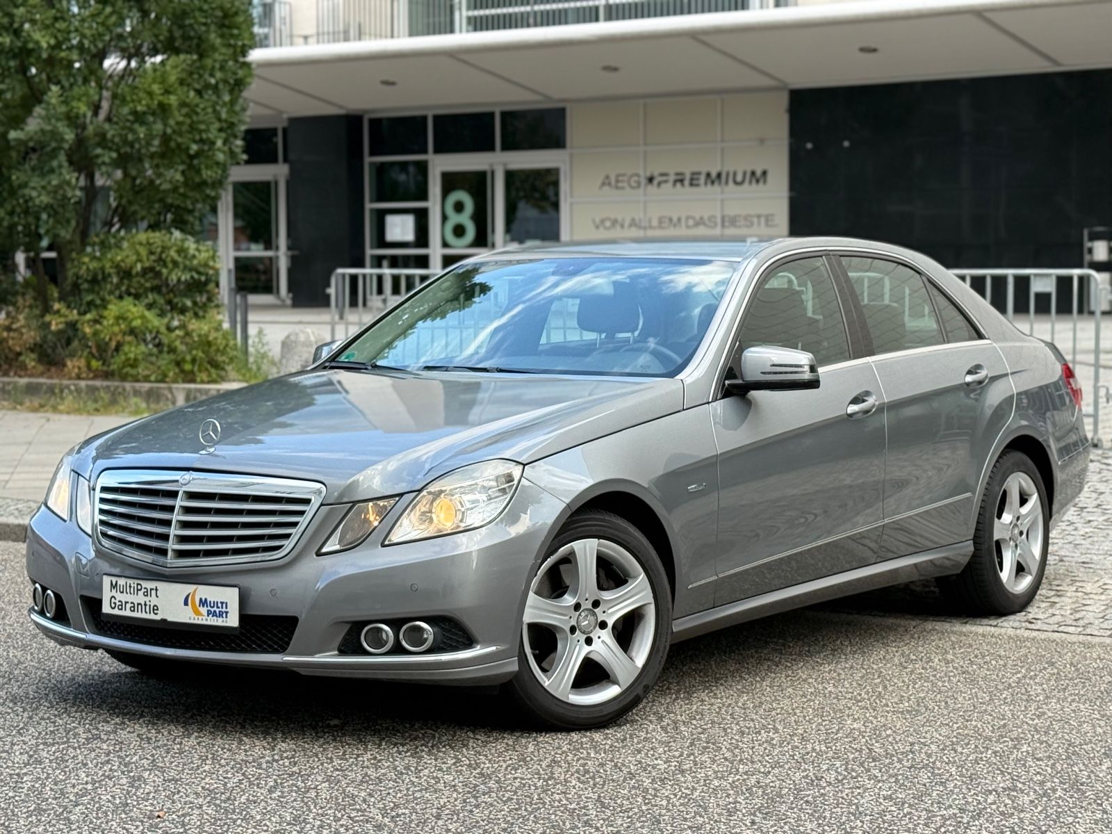 Mercedes-Benz E 250 Limousine CDI BlueEfficiency/*NAVI*/*LEDER
