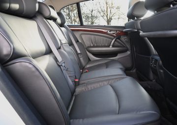 Nissan President (PGF50) – Bild 21