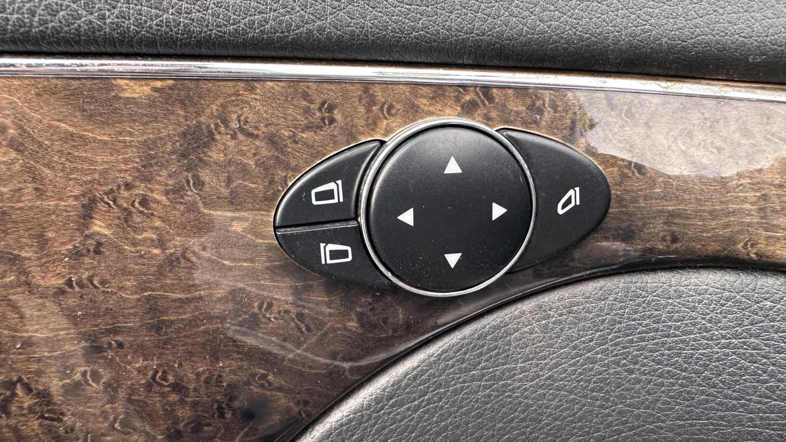 Mercedes-Benz E240 2005 — photo 29