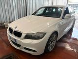 BMW Bmw 320 320d MSPORT Touring Eletta EURO 5 - BMW 320 aus 2010: Kombi, 320d