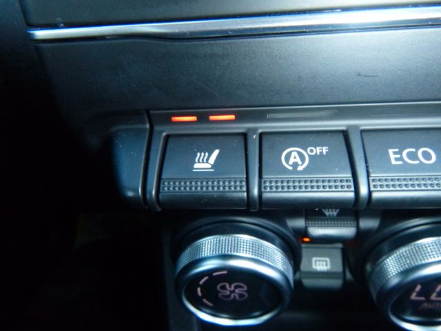 Fahrzeugabbildung Renault Clio V 1,0 TCe >Navi/LED-Licht/TEMP<