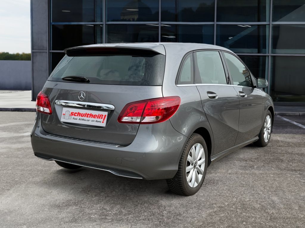 Fahrzeugabbildung Mercedes-Benz B 180 Style