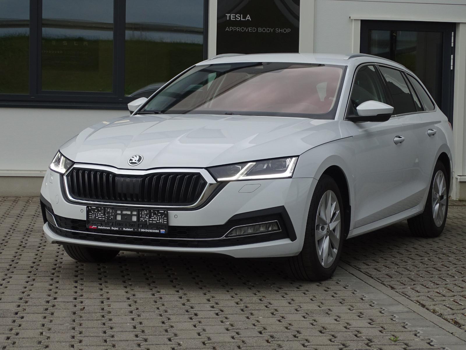 Skoda Octavia Combi Style LED,HUD, AHK, NAVI