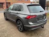 Volkswagen Tiguan Highline 2.0TDI DSG 4Motion I HUD I PANO - Volkswagen Tiguan: Dsg