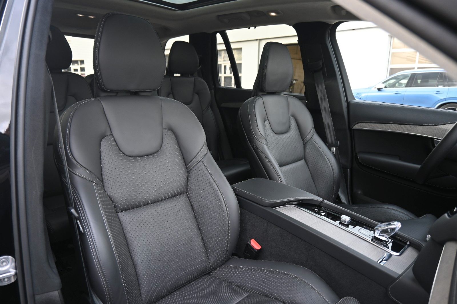 Fahrzeugabbildung Volvo XC90 B5D AWD Ultimate Bright*LED*PANO*STHZ*360