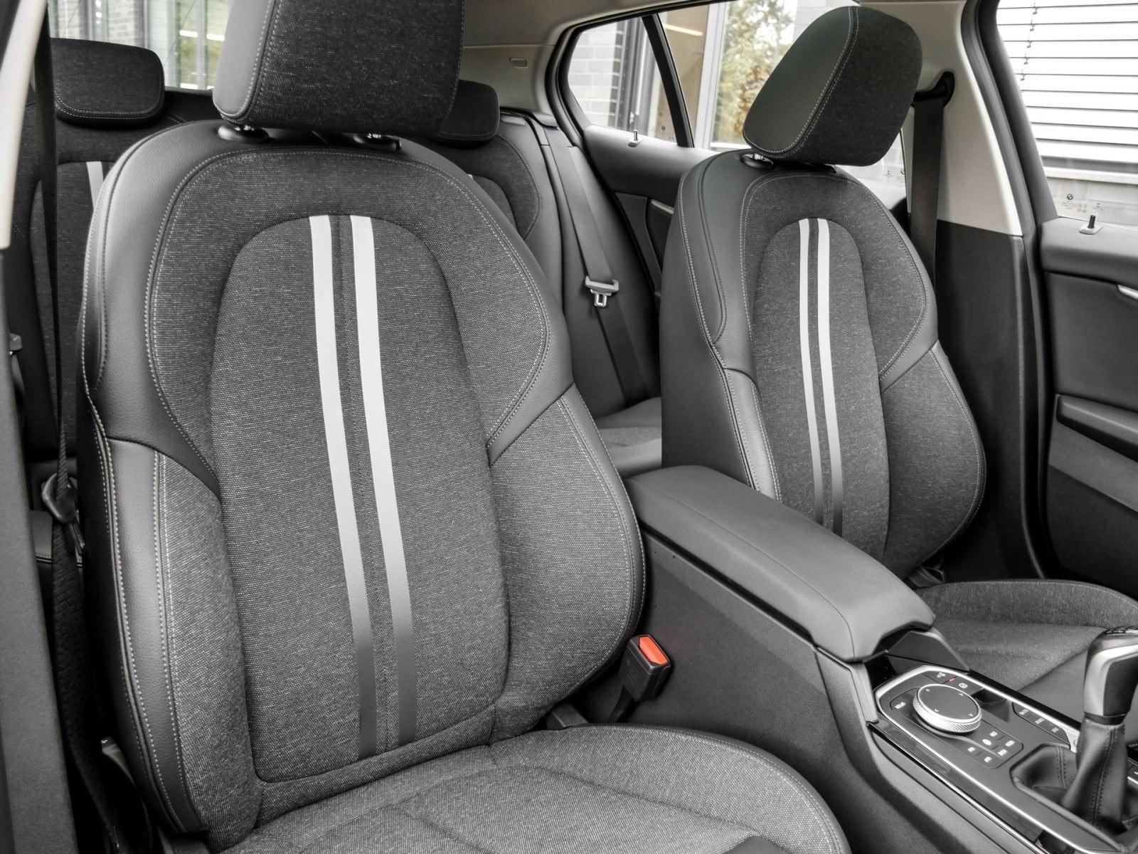 BMW 118i PANO NAVI LED PDC V+H DAB Tempomat Klima