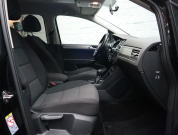 Volkswagen Touran - 8