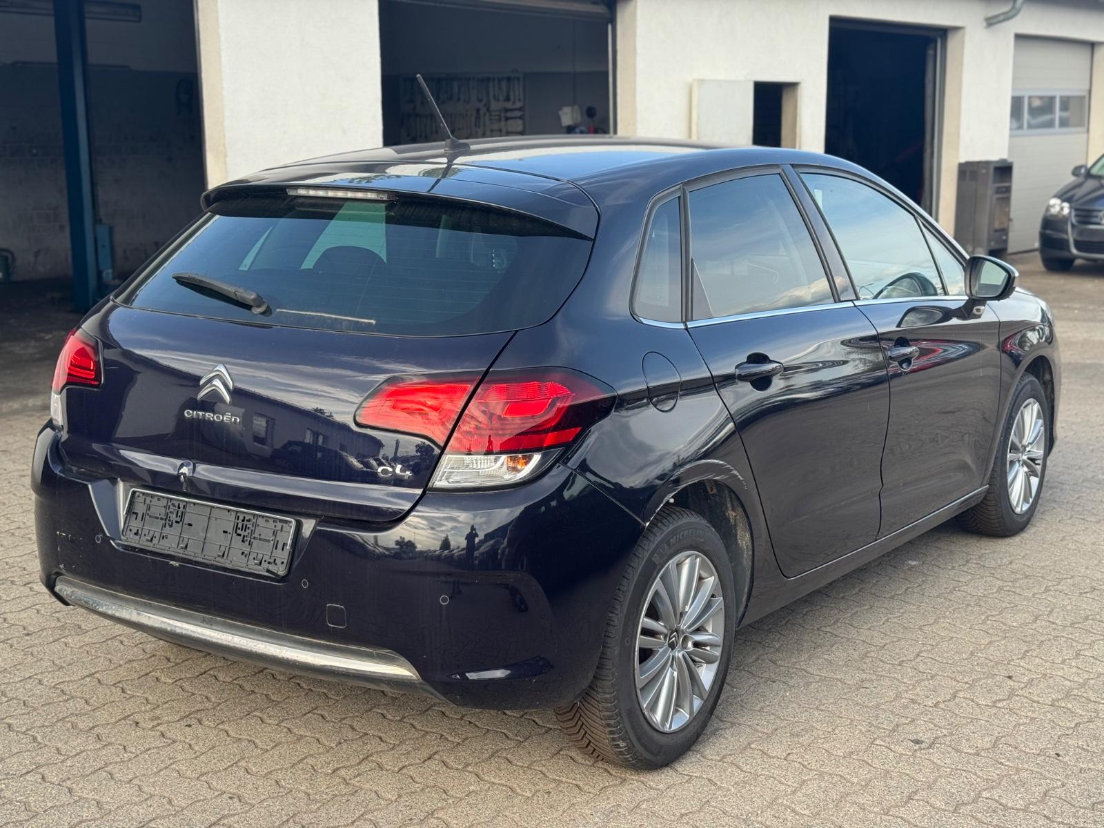 Citroën C4 Lim. Selection Motor läuft Unruhig