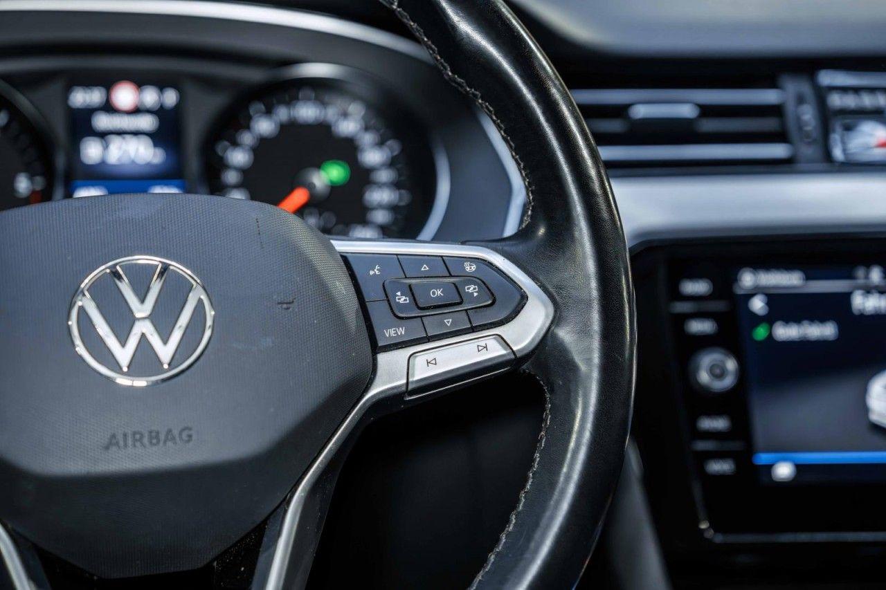 Volkswagen Passat 2.0 TDI DSG Elegance 2x R-Line AHK STAHZG