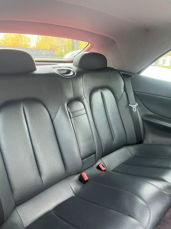 Mercedes-Benz CLK 230